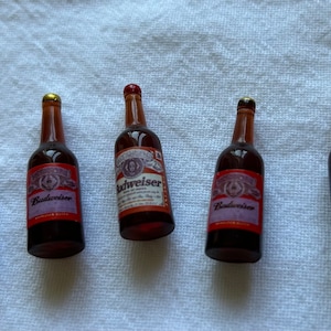 Dollhouse Miniature Beer - 5 pieces