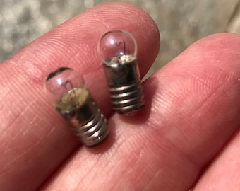 Dollhouse Miniature Screw Base Bulbs - 2 pieces