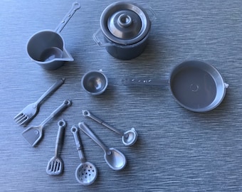 Dollhouse Miniature Set of Pots and Pans