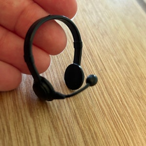 Dollhouse Miniature Black Headphones with Microphone