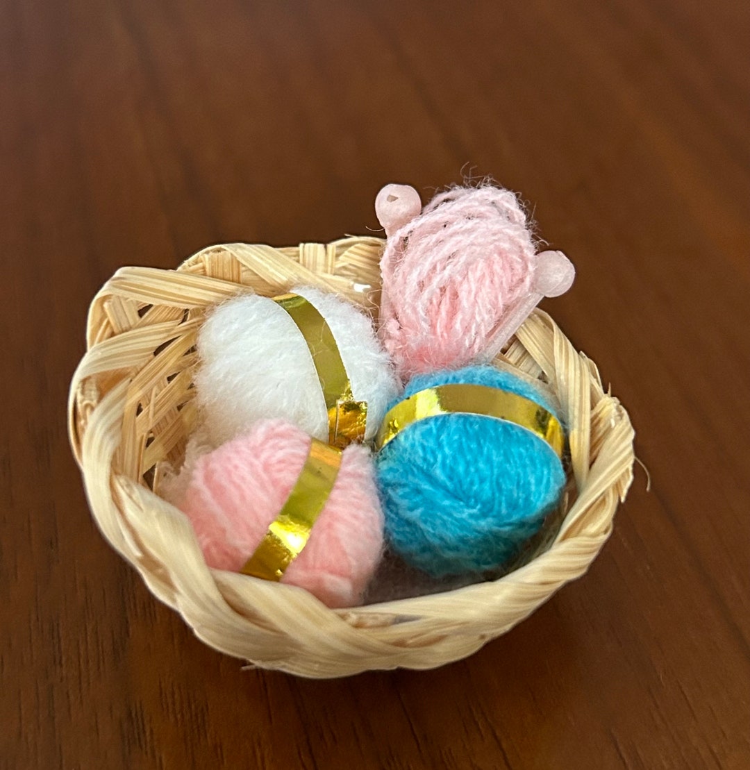 ミニチュア編み物かご（毛糸付き） - Etsy 日本