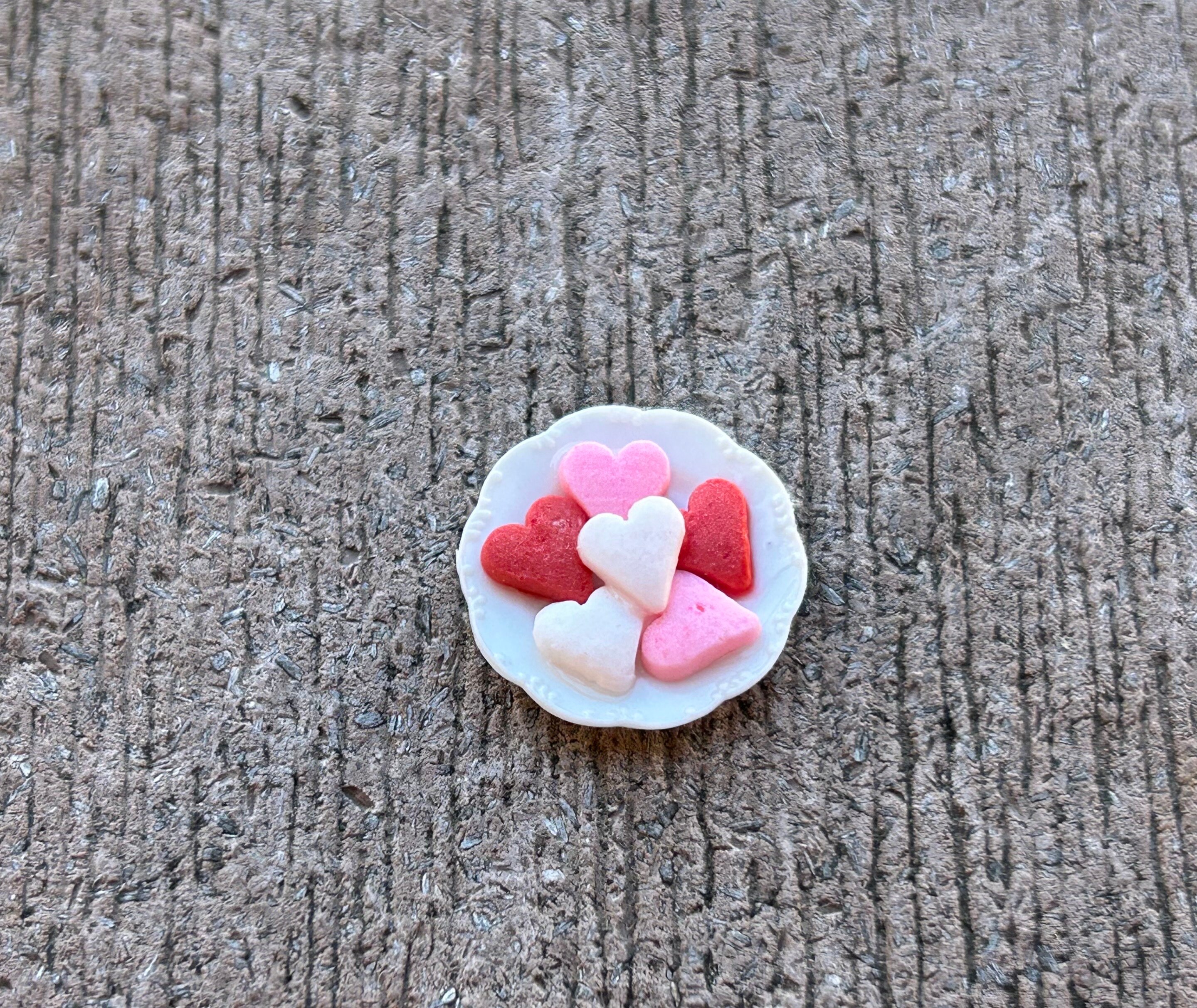 プレート上のミニチュアハートクッキー - Etsy 日本