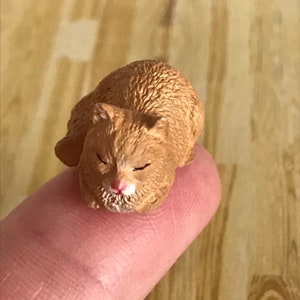 Dollhouse Miniature Cat