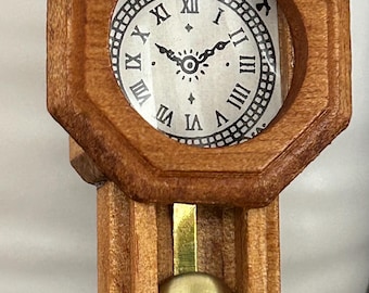 Horloge Pendule Miniature Ancienne Porcelaine - Maison De Poupée