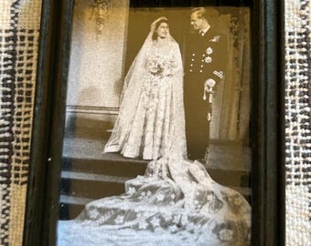 Miniature Picture Art - the Queens Wedding