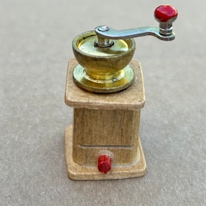 Dollhouse Miniature Coffee Grinder - your choice type