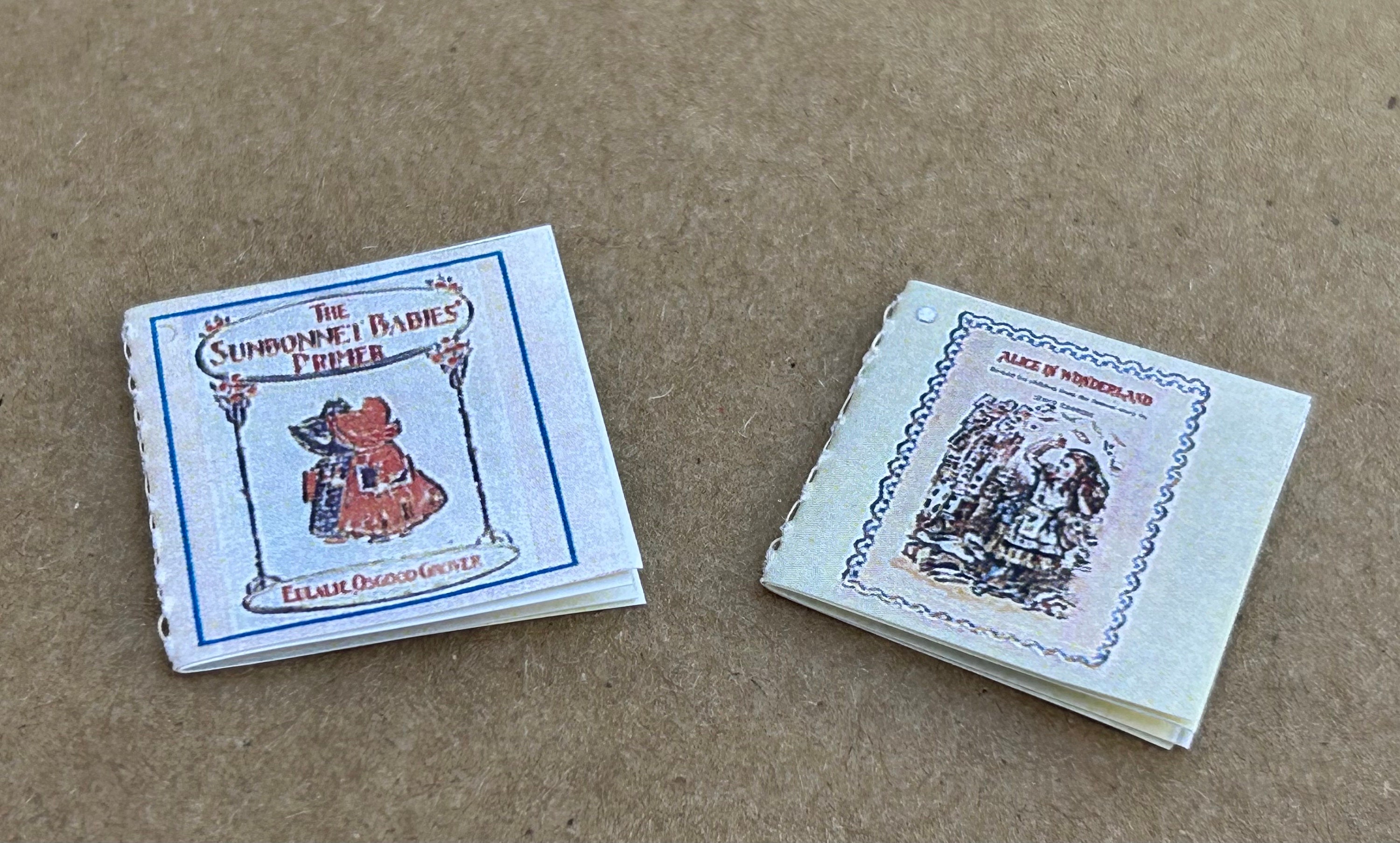 Dollhouse Miniature Alice and Sunbonnets Readable Book
