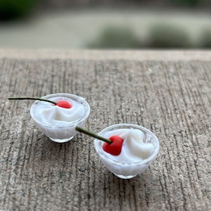 Dollhouse Miniature Ice Cream Sundae Bowls - 2 pieces