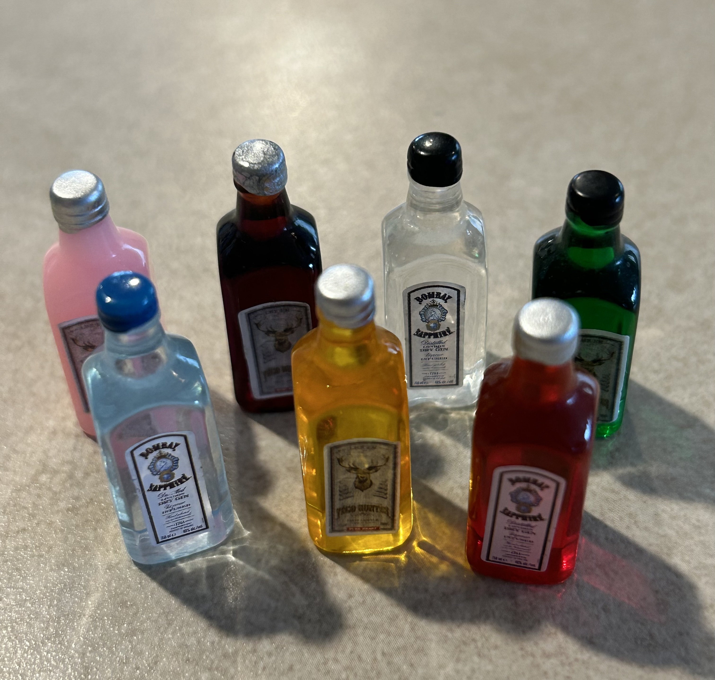 2022 MINI Bottiglie Casa Delle Bambole In Miniatura 3d Tazze - Foto 3