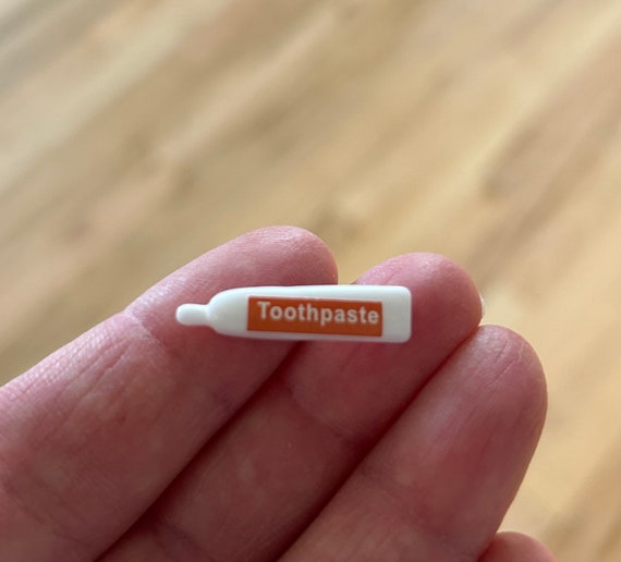 ドールハウスミニチュア歯磨き粉 - Etsy 日本