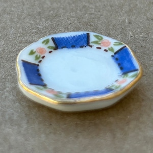Dollhouse Miniature Ceramic Plate
