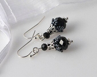 Small beadwoven bell flower Victorian earrings Black