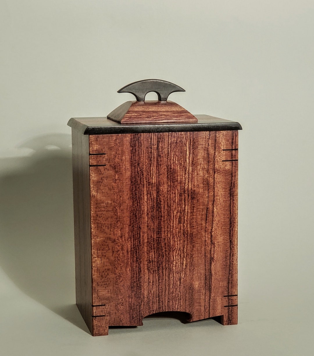 Illustration of Exotic Urn Decor