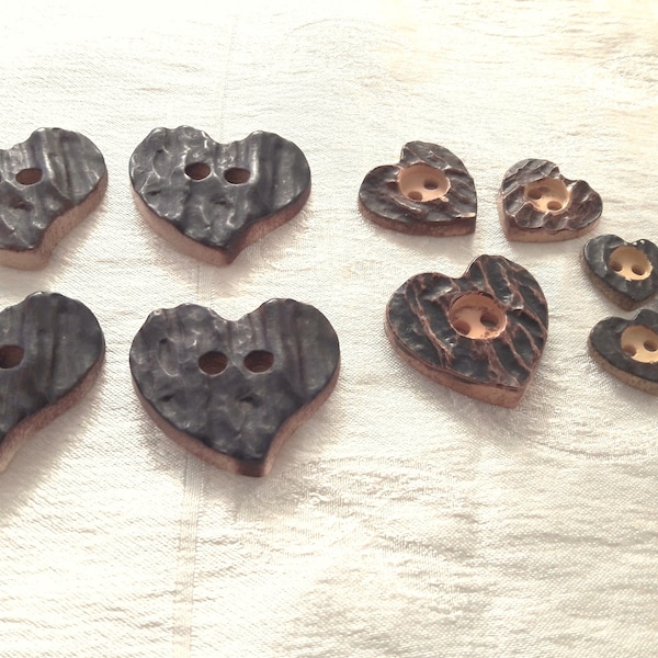 Faux Staghorn Heart buttons, mixed lot of 19, 14mm to 28 mm, 1/2 inch to 1 1/8 inches, traditional Austrian German Tracht