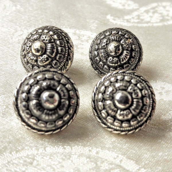 Decorative metal buttons, set of 4, 14 mm, 1/2 inch, traditional Austrian German Tracht, jacket or cardigan