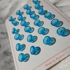 Kaart met Caribische blauwe glazen knop, set van 24, kleine 9 mm 3/8 inch, jaren 1950, 1960, 1970, babyjongen, blouseshirt voor volwassenen, vintage Oostenrijks kristal