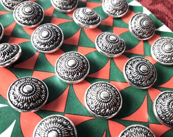 decorative metal buttons on original button card, set of 23, 13 mm 1/2 inch, traditional Austrian German Tracht for Dirndl, Blouse