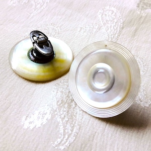 Bottoni da colletto o gemelli staccabili, grandi 26 mm / 1 pollice, set di 2, bottoni in madreperla bianca intagliata antica su carte originali
