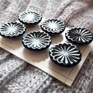 Lot de 6 cartes en forme de fleur noire en verre, moyenne, 23 mm 7/8 po., jolis boutons en cristal autrichien pour cardigan ou veste