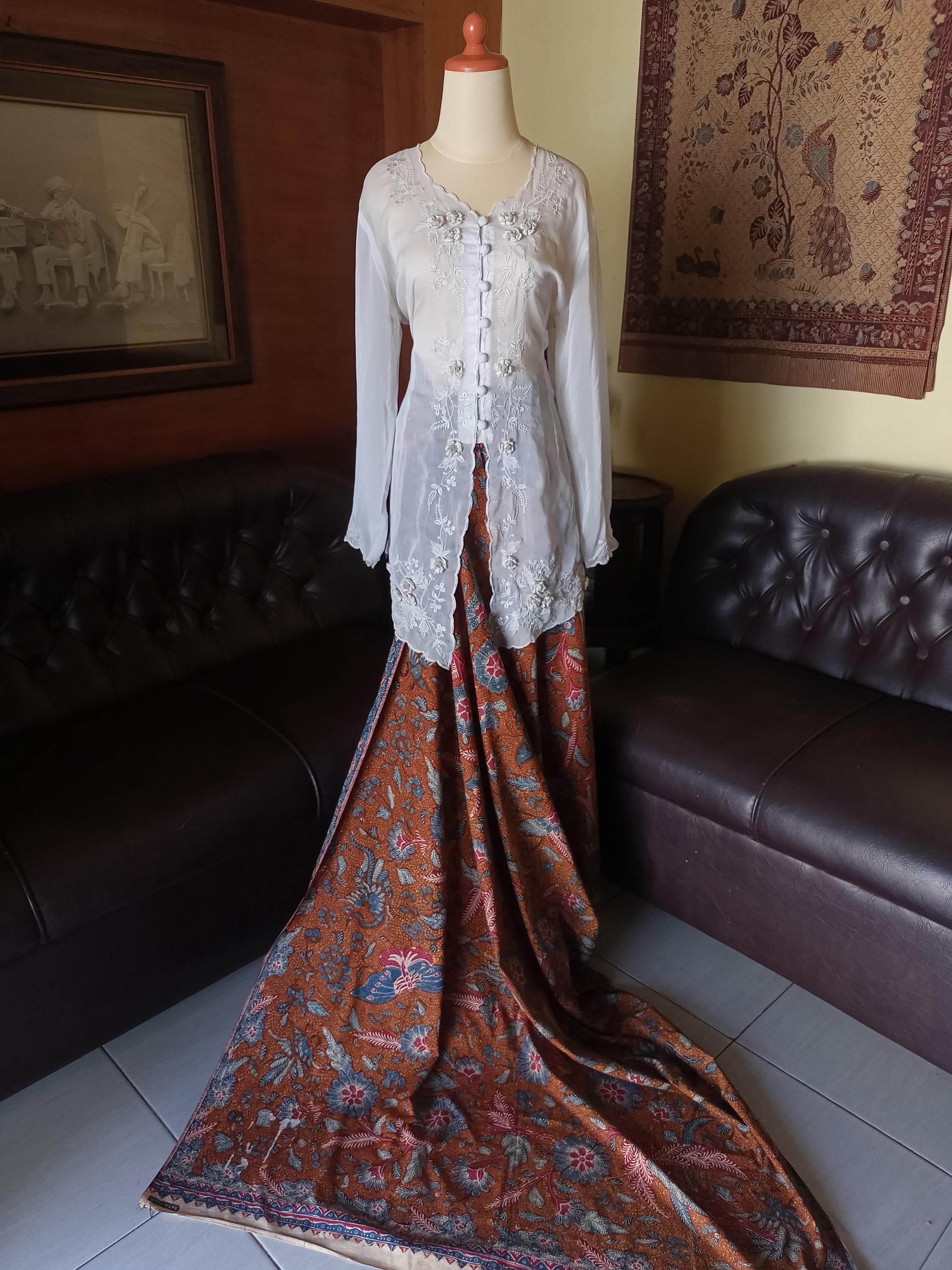 White Kebaya - Etsy