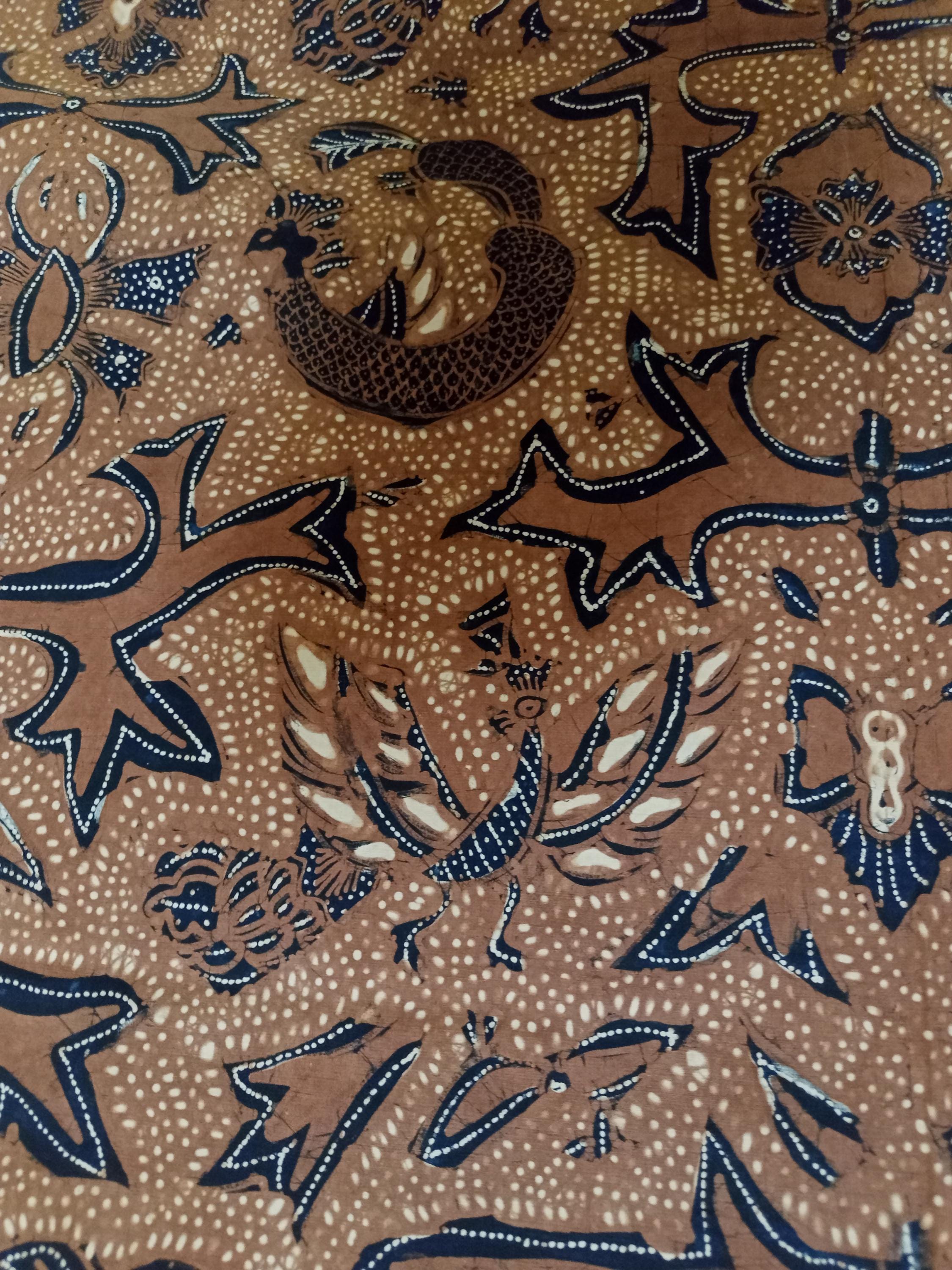 Solo File Textile Batik Sogan – Traditional Indonesian Batik Tulis With Natural Condition ...