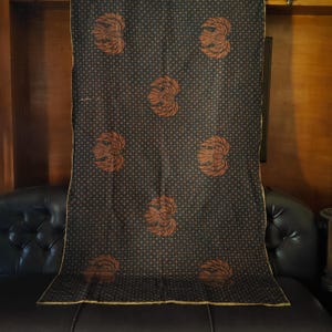 Batik tradicional indonesio tulis sogan. tela de arte vintage clásico dibujado a mano