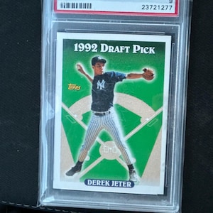 Derek Jeter 1993 Topps Rookie Card PSA 9 New York Yankees