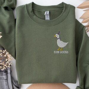 Embroidered Silly Goose Sweatshirt , Silly Goose Crewneck On The Loose, Shirt, Cute Goose Shirt, Aesthetic Meme Goose T-Shirt