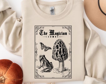 Frog Shirt, The Magician Tarot TShirt, Witchy Frog Oracle Card Shirt, Trendy Goblincore Clothing, Mushroom Cottagecore Tarot Lover Gift