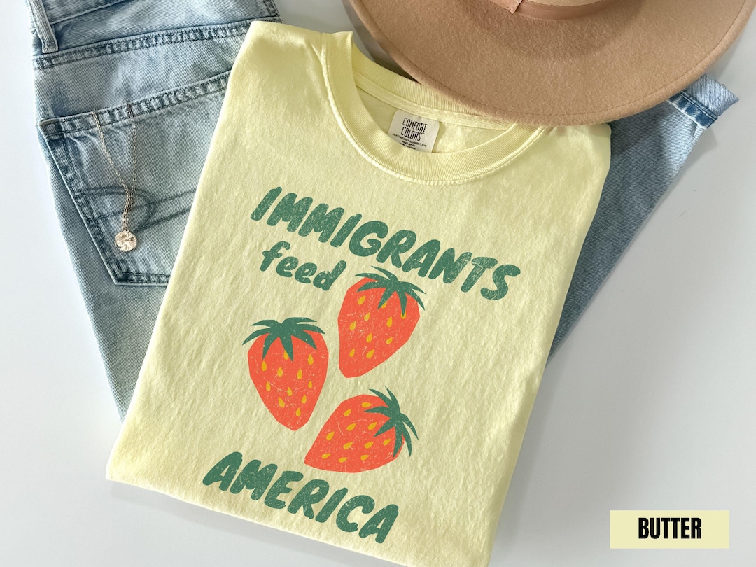 Mediums Collective Somos Inmigrantes Shirt - White