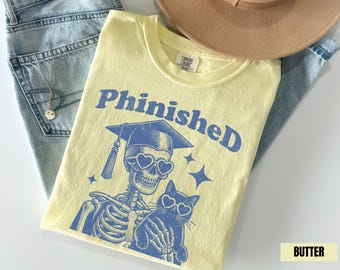 PhD Era ユニセックス ガーメントダイTシャツ、アカデミックアパレル、卒業祝い、勉強着、大学生ギフト、カジュアルTシャツ