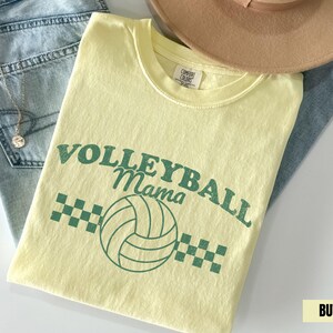 Volleyball Mom Shirt, Comfort Colors® Volleyball Mom Retro T-shirt, Volleyball Mama Tee, Mothers Day Volleyball Team Mama Tshirt Gift