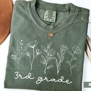 Third Grade Teacher Shirt, Back To School Cute 3rd Grade Teacher Tee, Grade Level Teacher Appreciation TShirt, Elementary School Gift