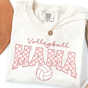 Volleyball Mom Shirt, Comfort Colors® Volleyball Mom Retro T-shirt, Volleyball Mama Tee, Mothers Day Volleyball Team Mama Tshirt Gift
