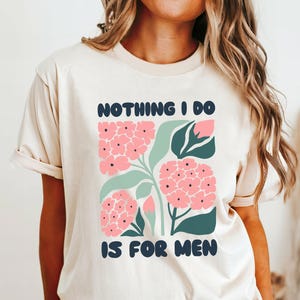 Camiseta retro con estampado floral de los derechos de las mujeres Feminine Rage, camiseta Comfort Colors® Smash The Patriarchy, poder femenino feminista, igualdad, regalo feminista