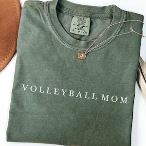 Volleyball Mom Shirt, Comfort Colors® Volleyball Mom Retro T-shirt, Volleyball Mama Tee, Mothers Day Volleyball Mama Tshirt Gift, Mom Gifts