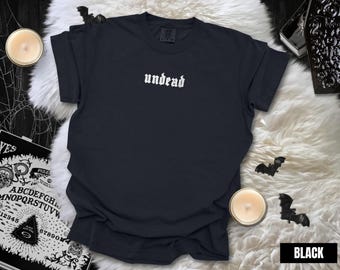 Goth Shirt, Trad Goth Clothes, Punk Grunge Comfort Colors Witchy Shirt, Dark Aesthetic Retro Bat Tee, Gift For Goth Girl, Womens Shirt