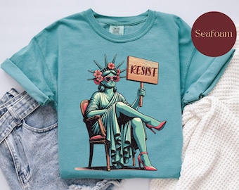 Resist Shirt Statue of Liberty Tshirt, Resist T Shirt Women, Resist Tshirt for Feminist Gift, Resist T-Shirt, Resist Tee for Feminist Shirt