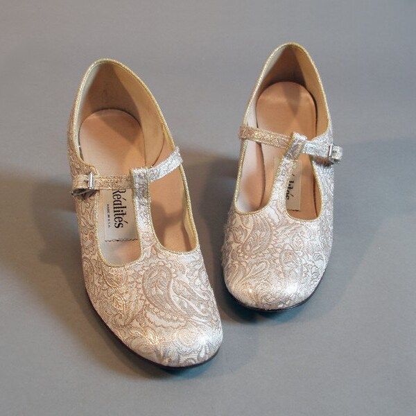 60s vintage shiny god and cream brocade party shoes SZ 8 1\/2 9 EU 39 40