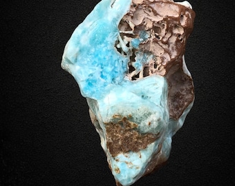 124 Grams of Blue Aragonite Specimen.