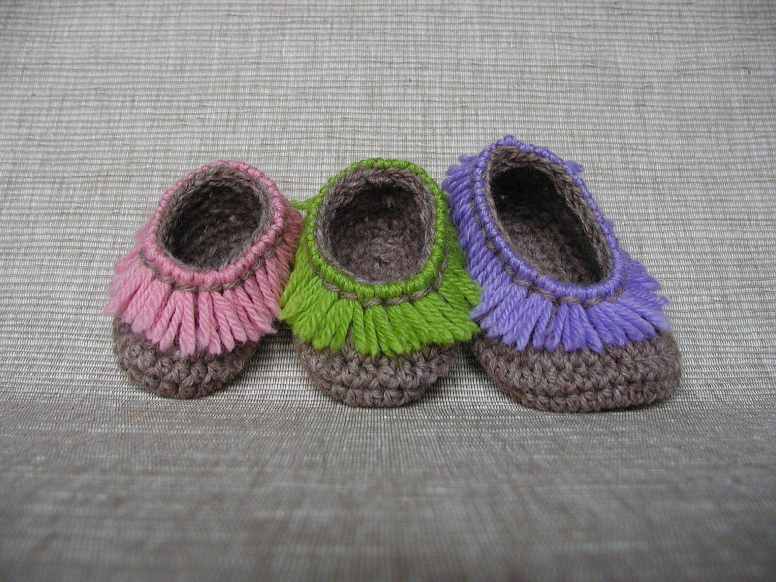 Baby fuzzy booties Clearance