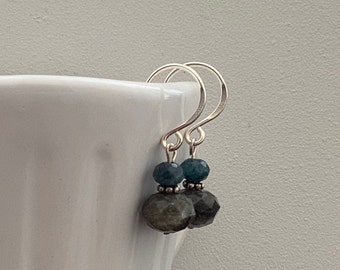 Labradorite and Kyanite sterling silver drop earrings. Grey and blue simple drop earrings.