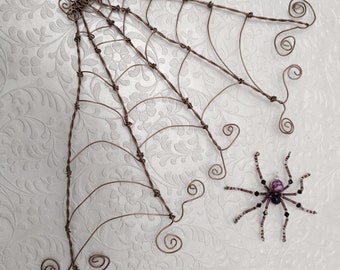 Décoration de toile d'araignée en fil marron clair pour Halloween