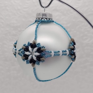 Blaue und weiße Superduo Perlen Glas Weihnachtsornament