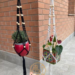 Handmade Macramè Plant Hanger Adjustable Boho Indoor Hanging Planter Decorative Plant Holder Unique Gift for Plant Lovers