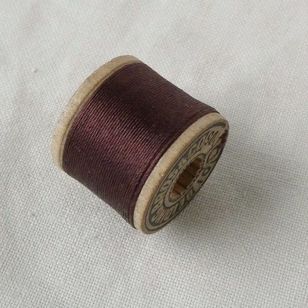 Vintage Pure Silk Buttonhole Twist Thread Spool 10 yards Size D Shade Brown