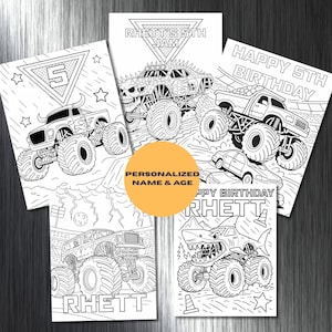 Könnte beinhalten: Fünf Schwarz-Weiß-Malvorlagen mit Monstertrucks. Jede Seite hat ein anderes Monstertruck-Design mit dem Text "RHETT'S 5TH JAM", "HAPPY 5TH BIRTHDAY" und "RHETT". Ein Kreis sagt "PERSONALIZED NAME & AGE".