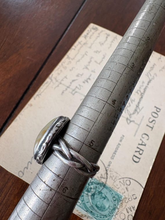 Stunning Antique Agate Ring - image 5