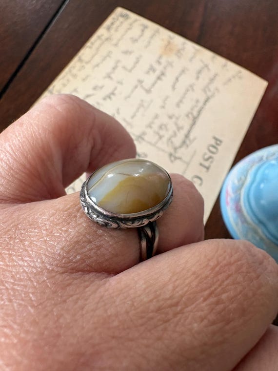 Stunning Antique Agate Ring - image 4
