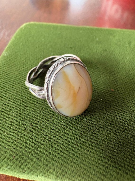 Stunning Antique Agate Ring - image 2